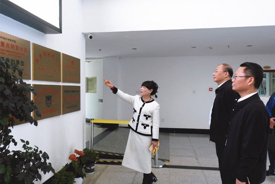 南京市市场监督管理局局长时新峰一行莅临南京圣诺生物调研指导